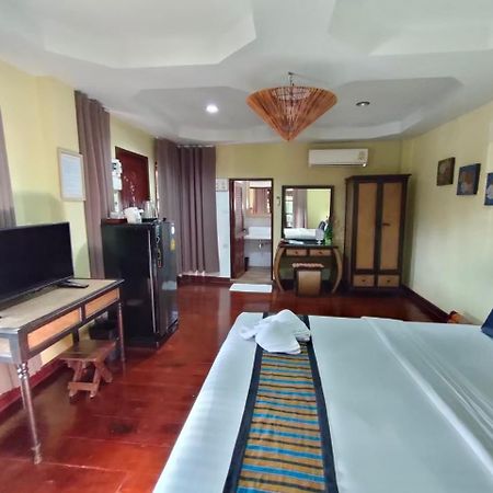 Jintana Resort Buriram Exterior photo