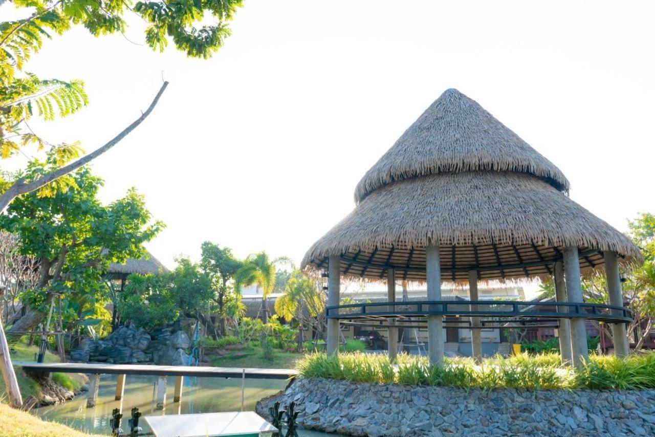 Jintana Resort Buriram Exterior photo